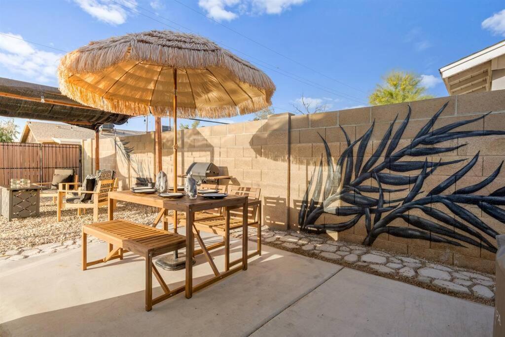 Modern Tempe Home With Heated Pool, Asu Екстериор снимка